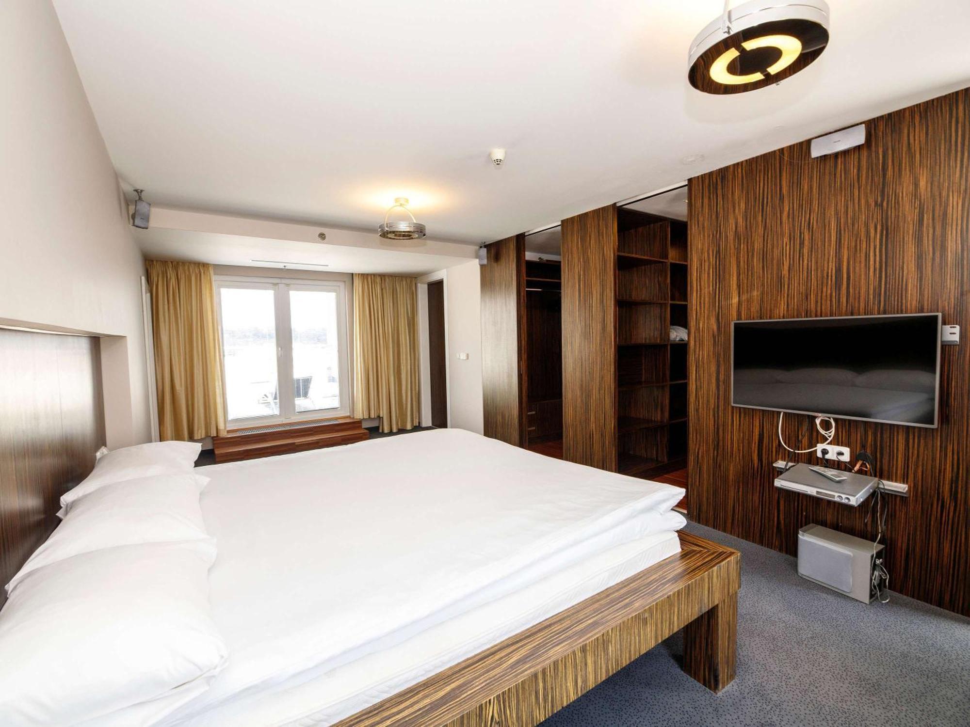 Ibis Praha Old Town Hotel Ngoại thất bức ảnh